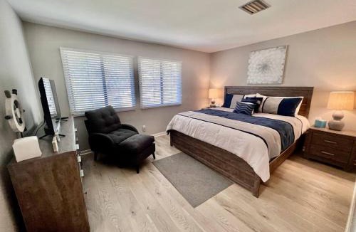 Harbour Town Villa | New Pics! Harbour Town 3BR/3BA - Pool Access - Book Now