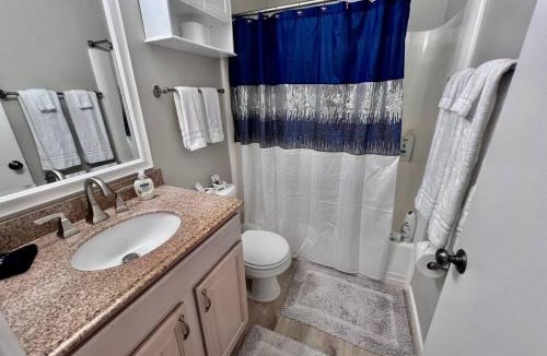 Harbour Town Villa | New Pics! Harbour Town 3BR/3BA - Pool Access - Book Now