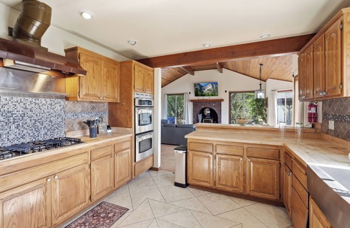 Yosemite Forks House | NEW Private Creekside Near Yosemite & Bass Lake