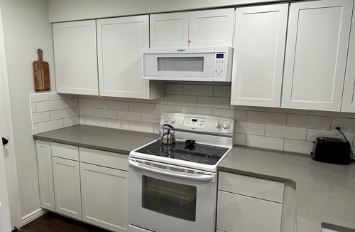 Eagle House | NEW REMODEL in the Heart of Eagle near BOISE