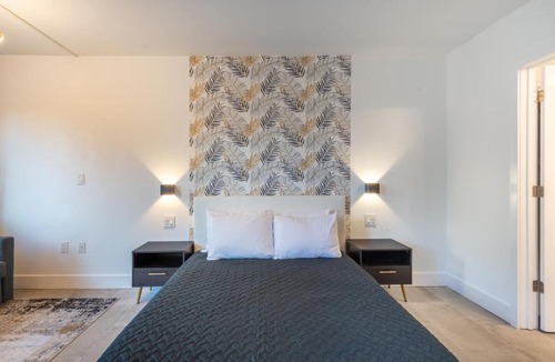 Southwest Orlando Apartment | NEW - remodeled Studio close to Universal Studios