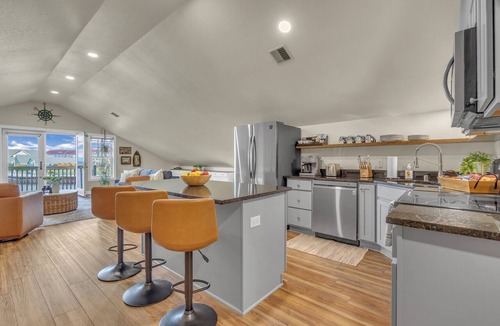 Sheboygan Condo | NEW Riverfront Loft - FANTASTIC location w/stunning views - on the boardwalk!