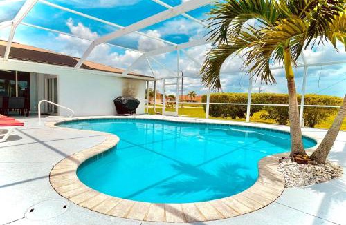 Pelican House | !NEW! Riverview House with Pool