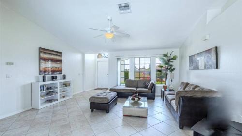 Pelican House | !NEW! Riverview House with Pool
