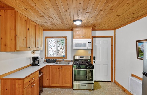 Cobb Cabin | NEW! Rouge Cobb Mountain Hotel - Cabin 1