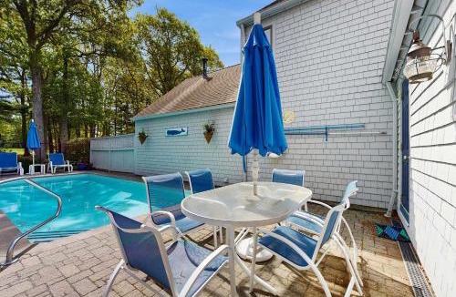 Mews Village House | New Seabury Escape