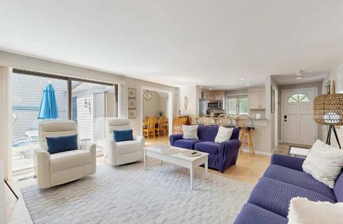 Mews Village House | New Seabury Escape