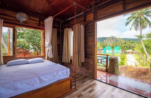 Ham Ninh Hotel | New Serene