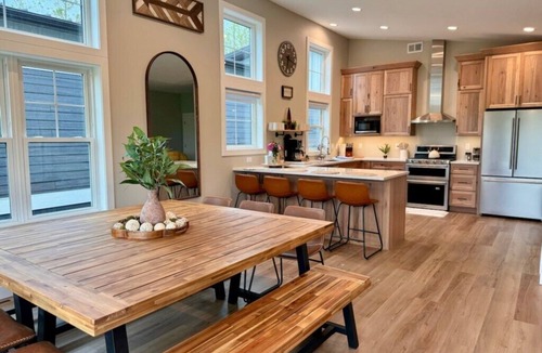 Riverside House | New Shoreline Home | Waterfront | Sauna | Views | Dogs | Trail Access