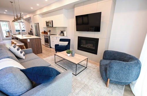 Panorama House | NEW Slope-side Townhouse at Panorama with hot tub and mountain views