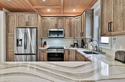 Pittsfield House | NEW! Smart 3BR Basecamp w/Hot Tub, AC, EV Charger & Flat Parking