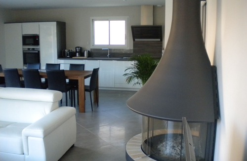 Soulac-sur-Mer House | NEW SOULACAISE HOUSE OF CHARM IN SEASIDE