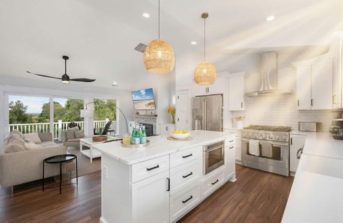 Corolla House | NEW Soundfront Home, Elevator, Hot Tub, BBQ, Golf, Renowned Currituck Club Access