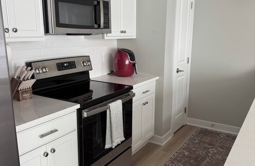 Grimes House | New, spacious, 3 bedroom 2.5 bath townhome in a peaceful Urbandale, IA!
