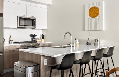 Highland House | New! Sprawling Floor Plan - Central LoHi - Peloton