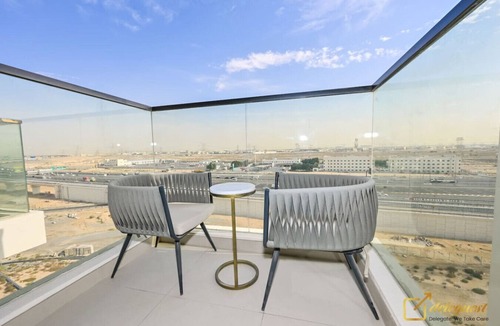 Dubai Apartment | New Studio 5min Walk to Bus Stop