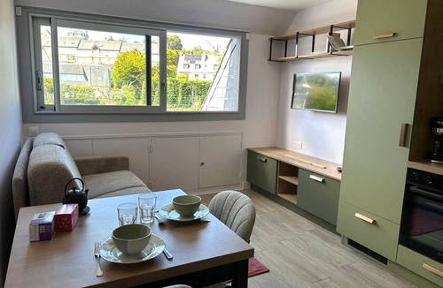 Saint-Cast-le-Guildo Apartment | NEW: Studio apartment 100 m from the beach in the city center, sleeps 2