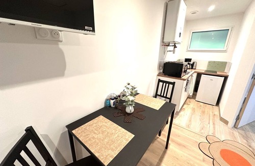 Plouedern Apartment | New Studio Rivage Garden Floor