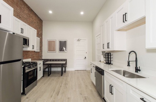 Downtown Cincinnati Apartment | NEW Studio - Steps from Dining, Coffee & City Life