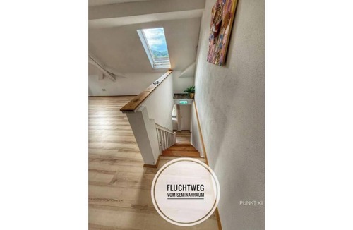 Burghaslach Apartment | New, stylishly decorated apartment with 7 private bathrooms