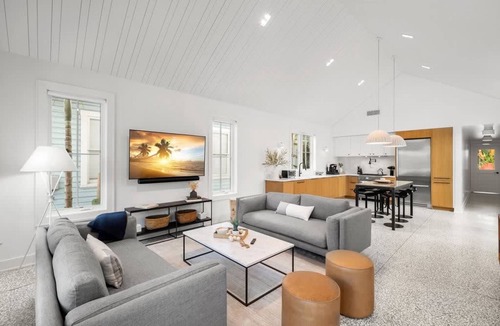Historic Ybor House | NEW The Humidor - 2 Epic Ybor Townhomes