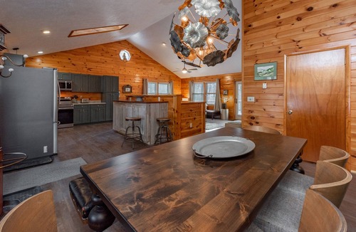 McHenry House | New! The Zen Den: Lake Area, Hot Tub, Fireplace, Pool Table!