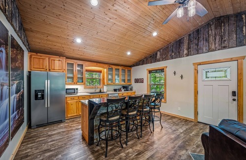 Mentone Cabin | NEW! Time Falls Cabin | 2 King BR | 2.5 BA | 2 Porches | Fire Pit | Fast WiFi