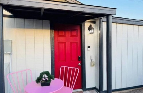 Gardendale Apartment | New Tiny Home Uptown Phoenix -Unit E