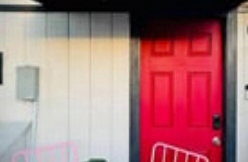 Gardendale Apartment | New Tiny Home Uptown Phoenix -Unit E
