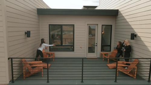 West Central Westminster House | New TownHome Downtown Westminster 4-6 Guests