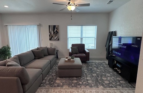 Quincy House | New Townhome in the Q-Town!