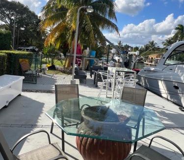 Seybold Villa | New! Upscale Modern waterfront apartment 3BR 3BA
