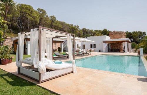 Sant Carles de Peralta Villa | New! Villa Llosas de Dalt