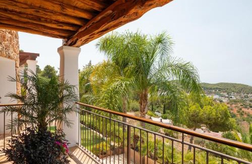 Sant Carles de Peralta Villa | New! Villa Llosas de Dalt