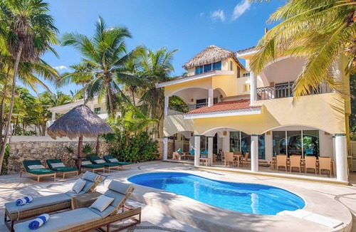 Soliman Bay Villa | NEW! Villa Iguana | Elegant Beachfront Living on Soliman Bay