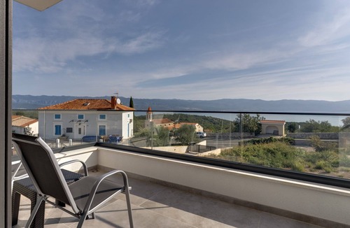 Risika Villa | New villa with pool, sandy beach, sea view - TRAVELER Reiseburo Krk- ID 2399