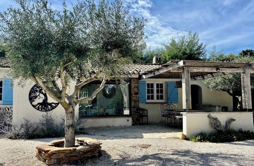 Les Restanques Villa | NEW - Villa with private pool, beach and shops within walking distance-Golfe de Saint Tropez
