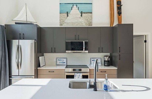 Dunnottar Cabin | New Waterfront Luxury Cabin on Lake Winnipeg