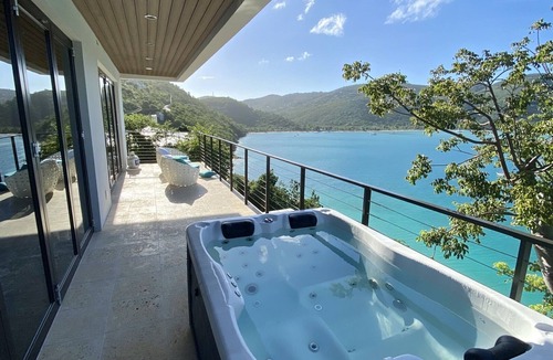 Estate Peterborg Villa | New Waterfront Villa at Magens Bay & Jeep option