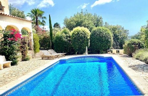 Calonge Villa | NEW: Wonderful, spacious holidayvilla with lots of privacy and panoramic views.