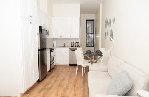 Ukrainian Village Apartment | New York7-East3 Village Best-Stylish & Fully Equipped