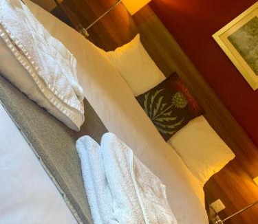 Newburgh Hotel | Newburgh Inn