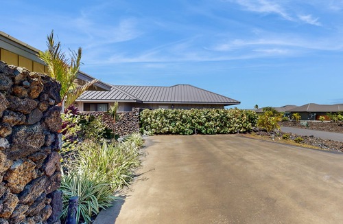 Kamuela Villa | Newer-built studio with WiFi, TV, & walk-in shower - Triathlon Retreat