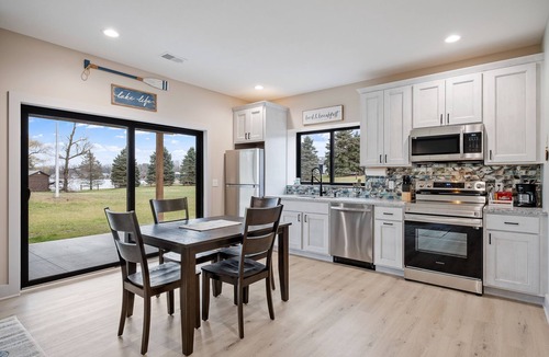 Smyrna Cottage | Newer Cottage on all sports lake, pontoon boat available