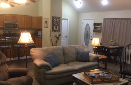 Houston House | Newer, quiet, spacious country home, great for relaxing or as a travel hub