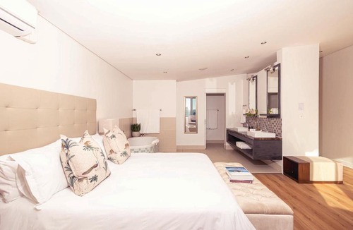 Sea Point Hotel | Newkings Boutique Hotel