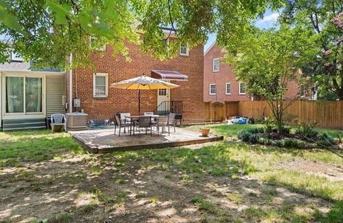 Lyon Park House | Newly active beautiful 5-bedroom house in a prime location near DC