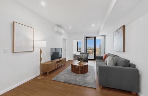 Cannington Apartment | Newly Built Apartment with Private Parking