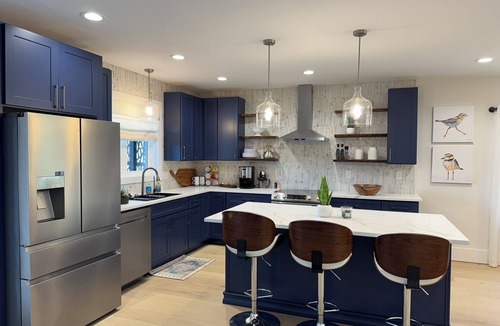 Houston County House | Newly Built, Modern Home Sleeps 10 on Houston Lake in beautiful Perry, GA!