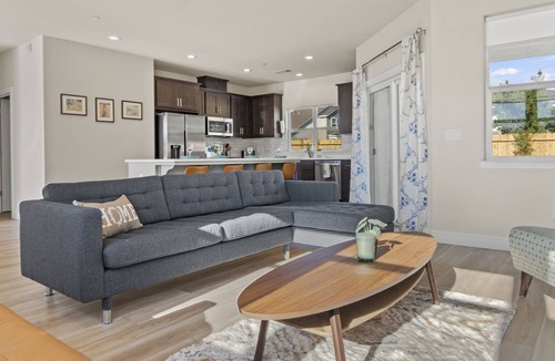 Murphys House | Newly Built Murphy's Modern Retreat